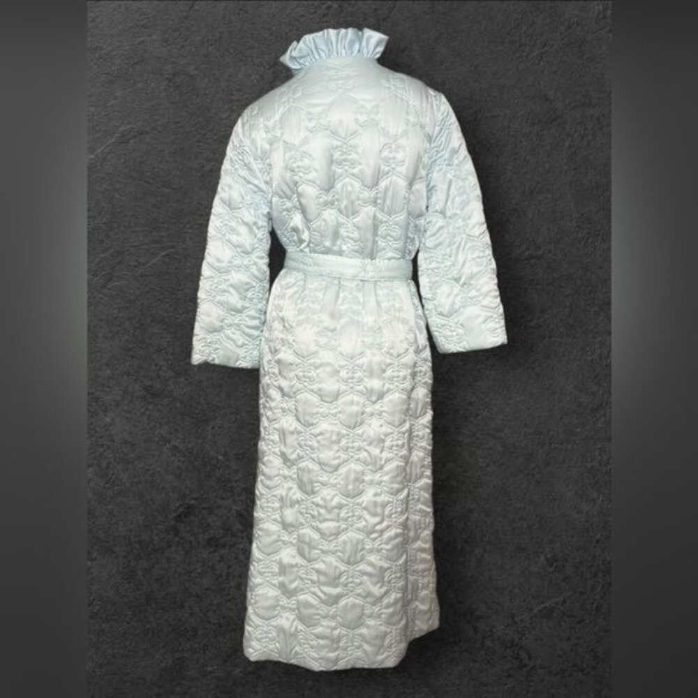 Vintage Quilted Satin Robe – Blue with Ruffle Collar - Picture 2 of 7